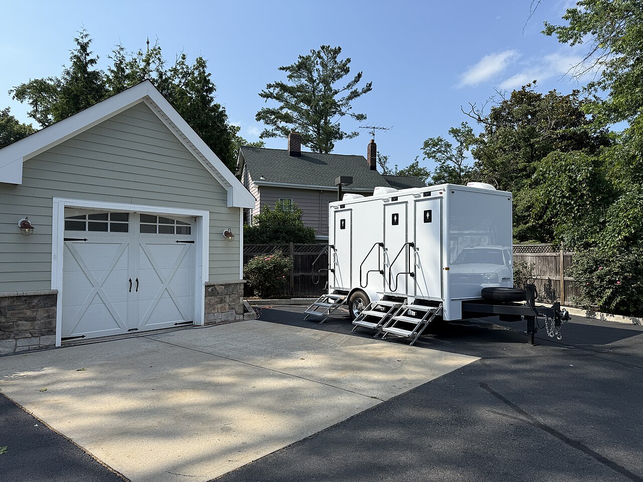 B&G Solutions restroom trailer