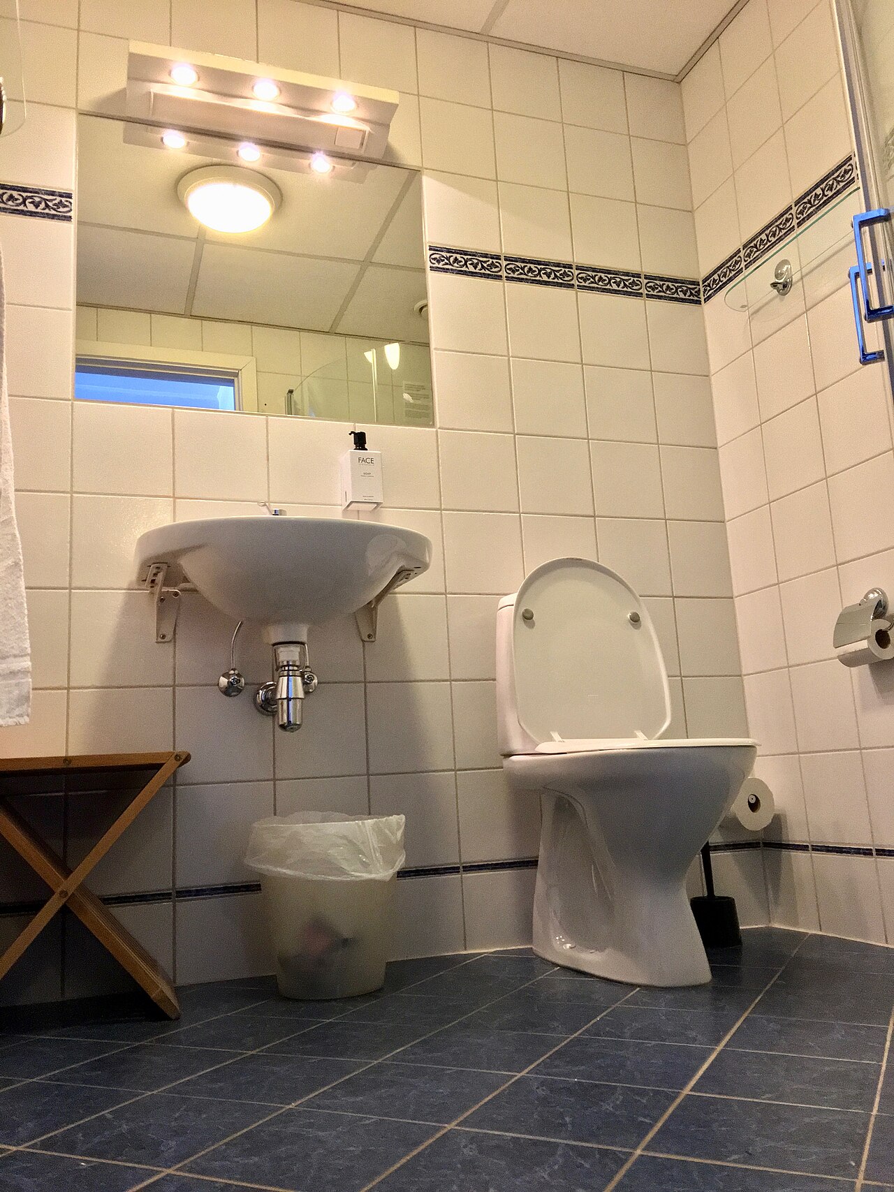 4-Station Restroom Trailer